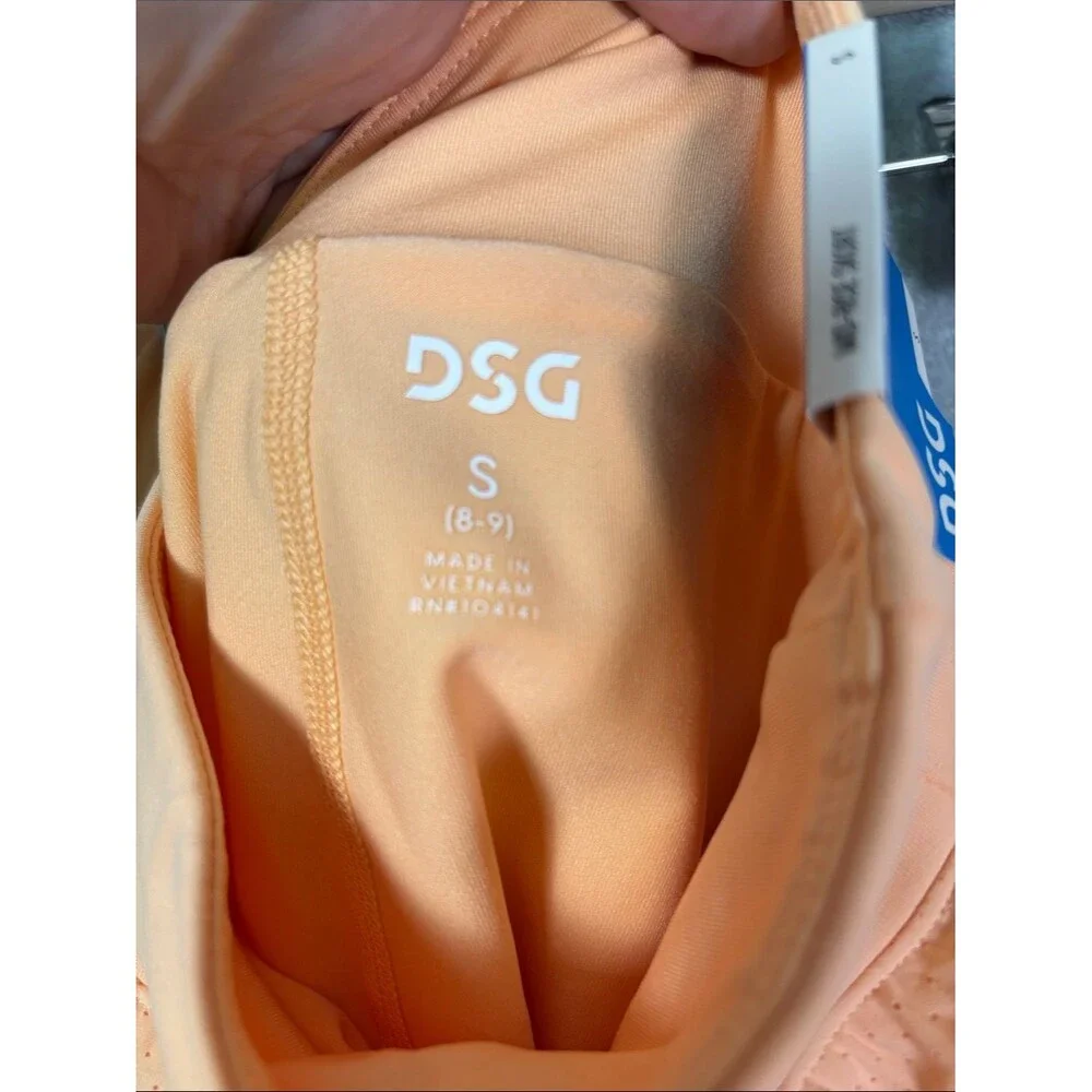 NWT New DSG Coral Performance Mid-Rise Skort Size Girls Small 8-9